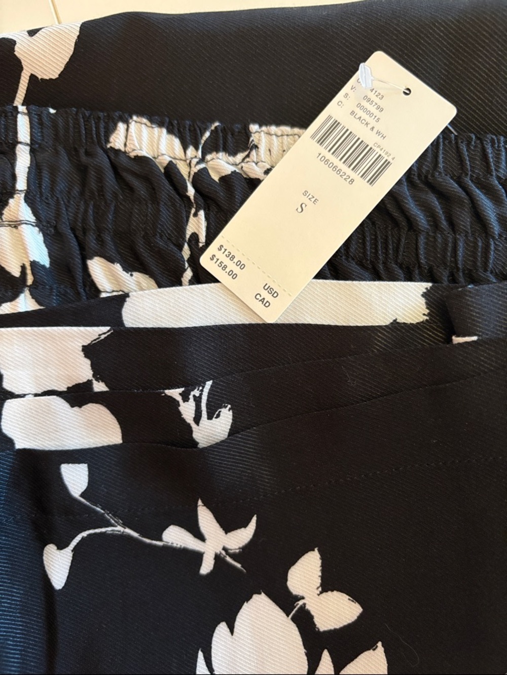 THE SOMERSET SILKY FLORAL PANT - Picture 8 of 8